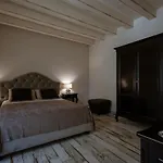 Donna Carolina Luxury *